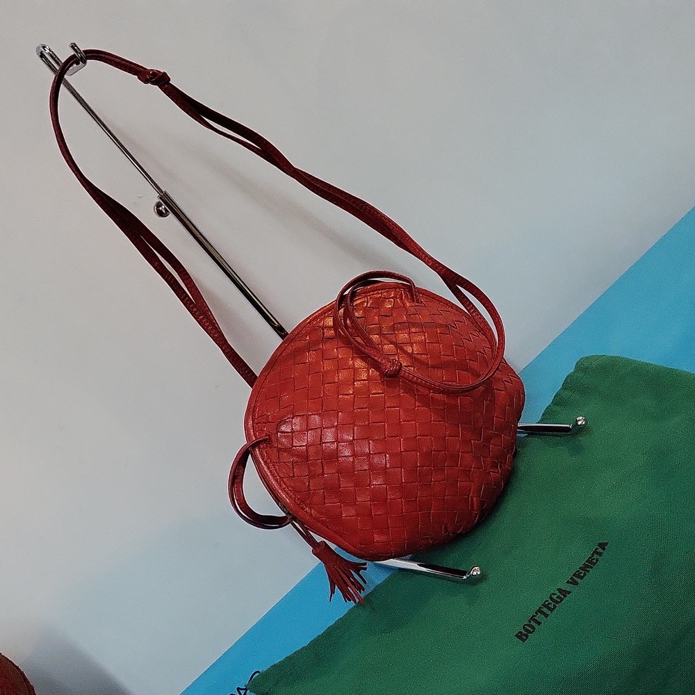 Bottega Veneta Red intrecciato Leather Bag